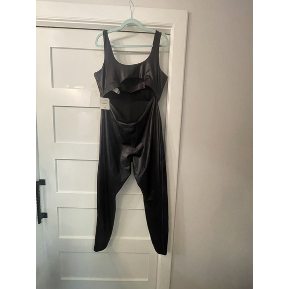 NWT Fabletics Motion365+ Shine Jumpsuit Size 2X XXL Khloe Kardashian - Picture 2 of 6